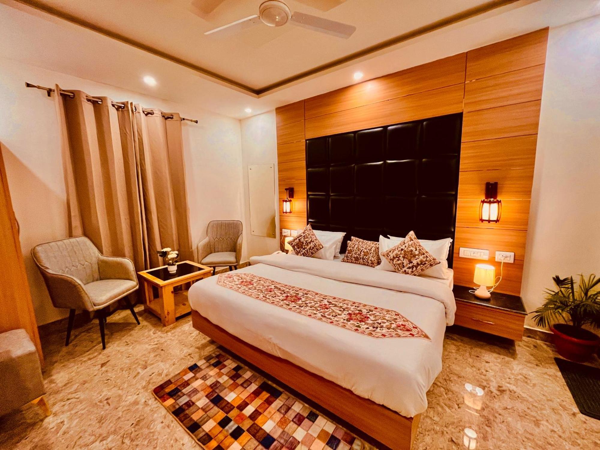 Hotel Hill View, Mussoorie - Near Jw Marriott Mussoorie, M 77377-32479 Екстер'єр фото